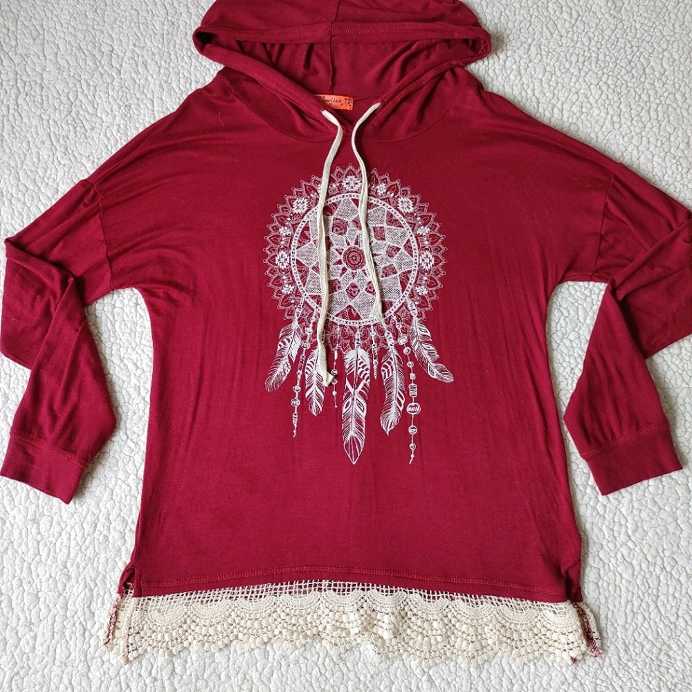 Thin shirt with hood